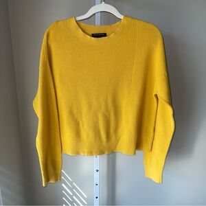 Banana Republic Sunny Yellow Crew Neck Sweater Size M